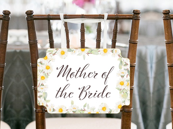 daisy-bridal-shower-chair-sign-mother-of-bride