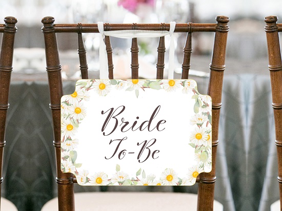 daisy bride to be chair sign