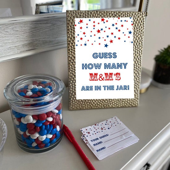 4th-july-guess-how-many-mms-are-in-the-jar
